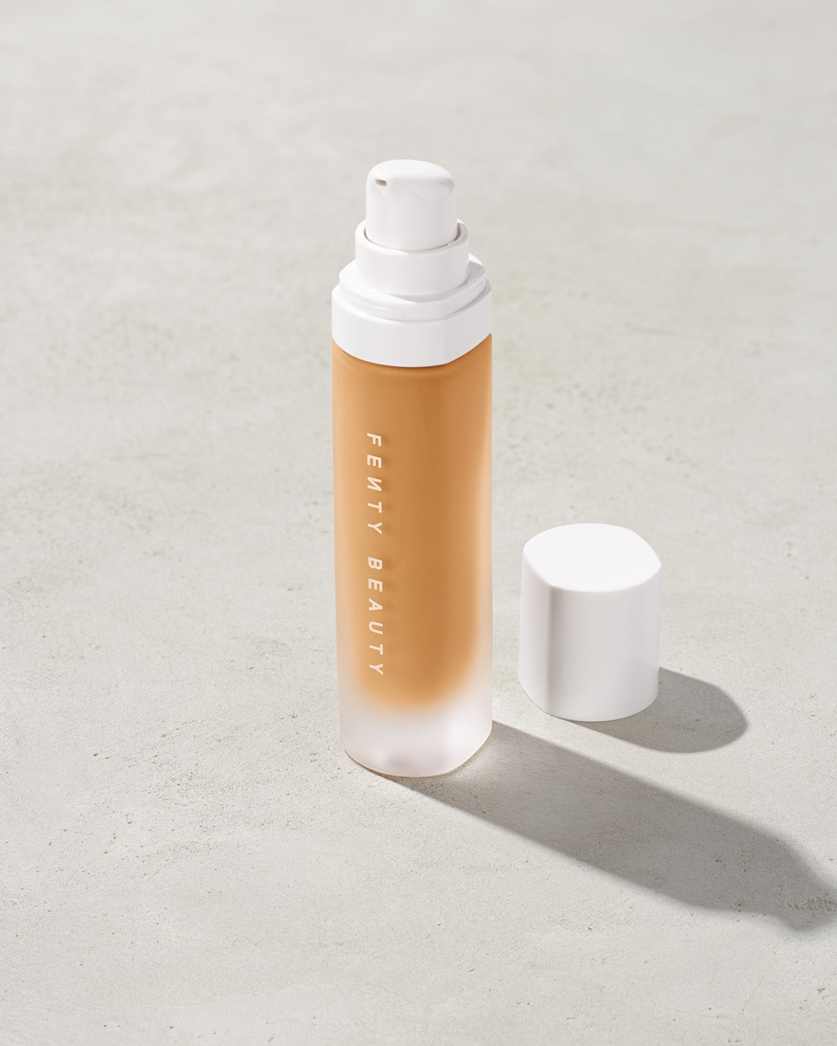 Fenty Beauty Pro Filt'r fond de teint 330 fini mat