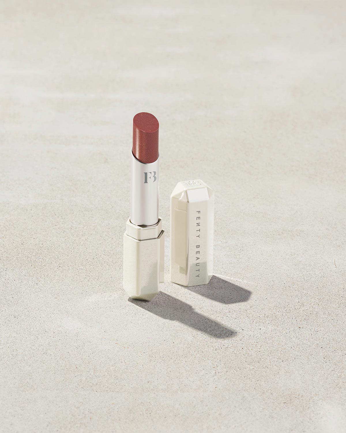 Fenty Beauty Slip Shine rouge à lèvres Cookies & Cocoa 2,8 g