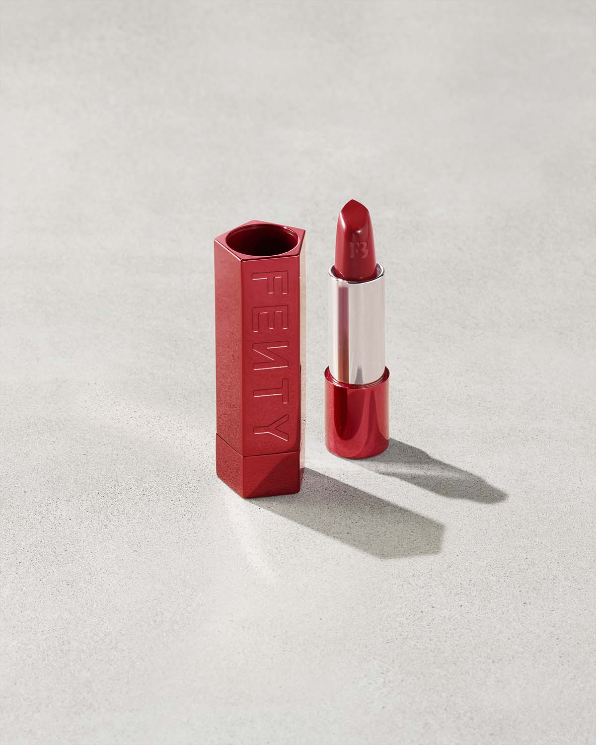 Fenty Beauty Fenty Icon Étui Rouge à Lèvres Red Edition