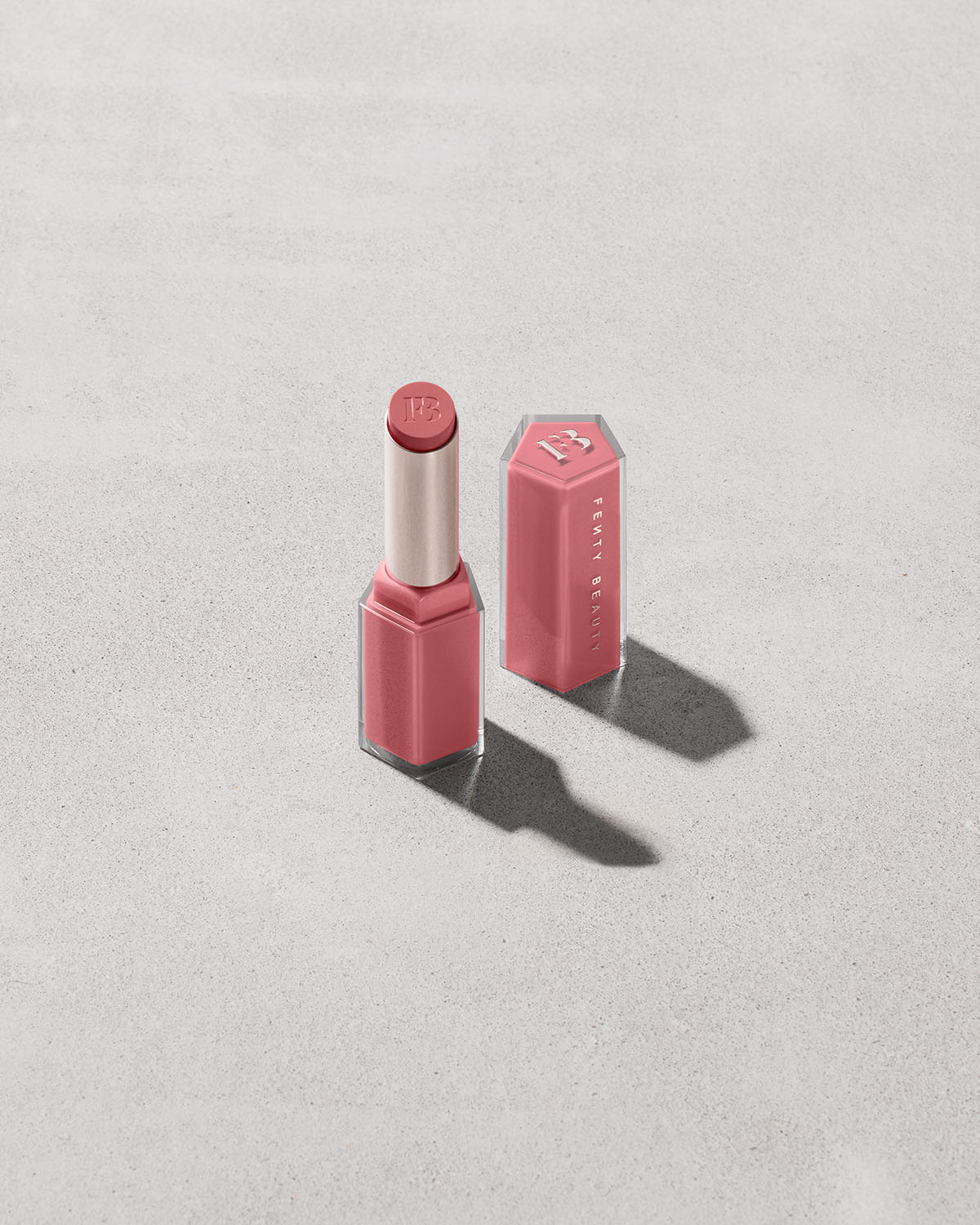 Fenty Beauty Gloss Bomb Stix gloss Is it Fu$$y rose 3,6 g brillant