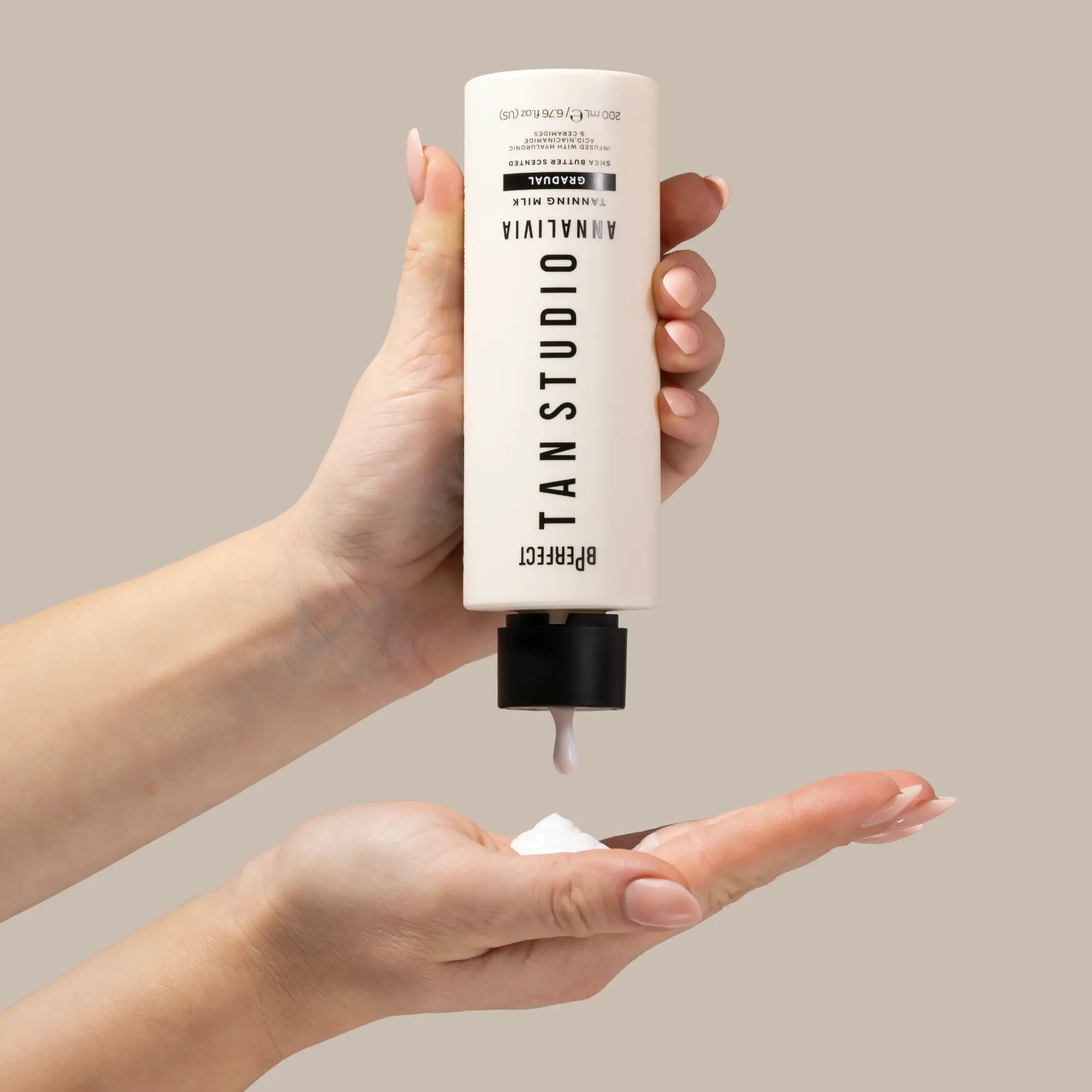 BPerfect Tan Studio x Annalivia lait autobronzant 200 ml doré