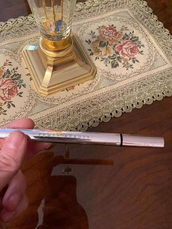 Fenty Beauty Flyliner eyeliner Cuz I'm Black satiné 0.55 ml
