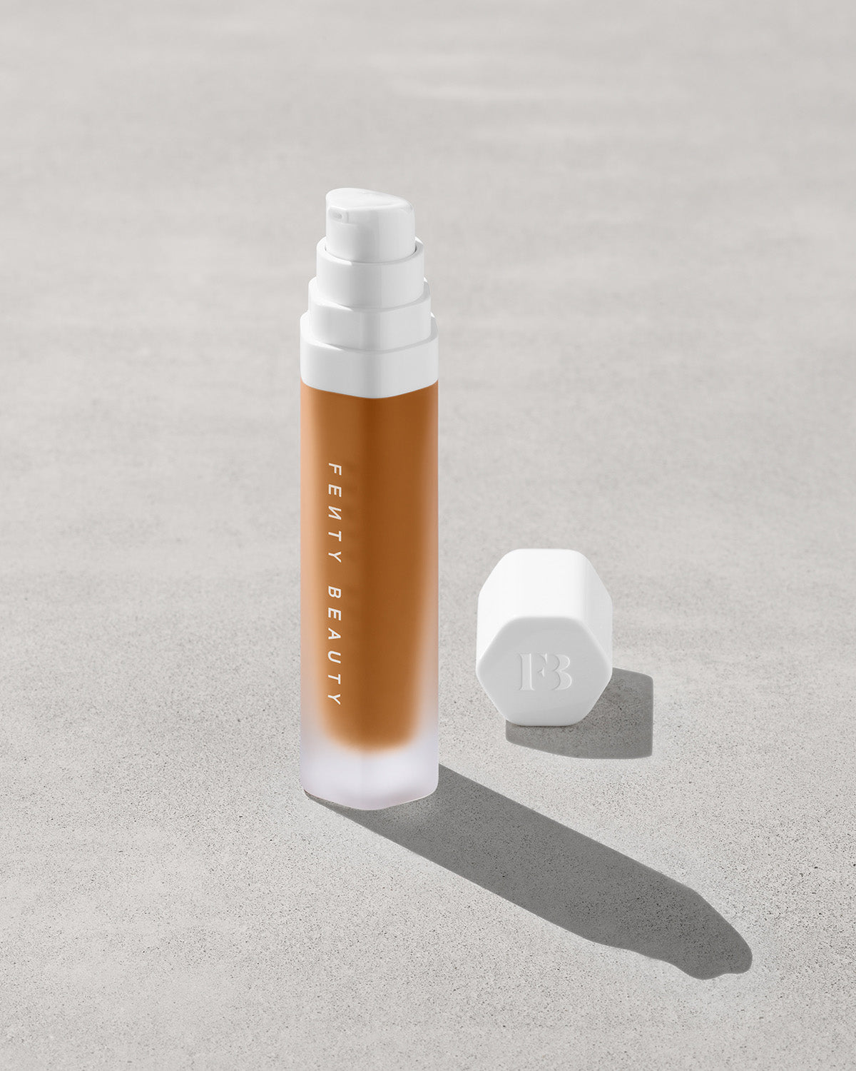 Fenty Beauty Soft'lit fond de teint 390 fini lumineux 32 ml