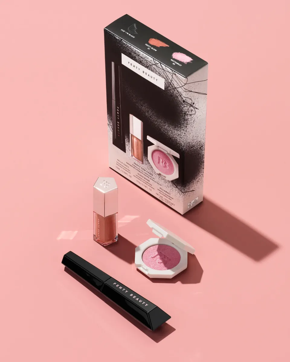 Fenty Beauty Fenty Fam Faves set yeux lèvres highlighter 3 pièces