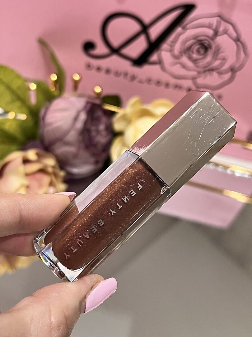 Fenty Beauty Gloss Bomb Heat Luminizer Gloss Purple Pepp'r 9 mL repulpant