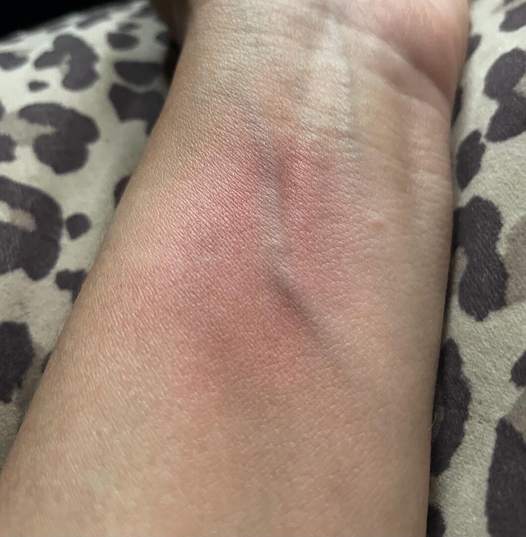 Fenty Beauty Shake N Play Blush Liquide Quit Wine'in Prune