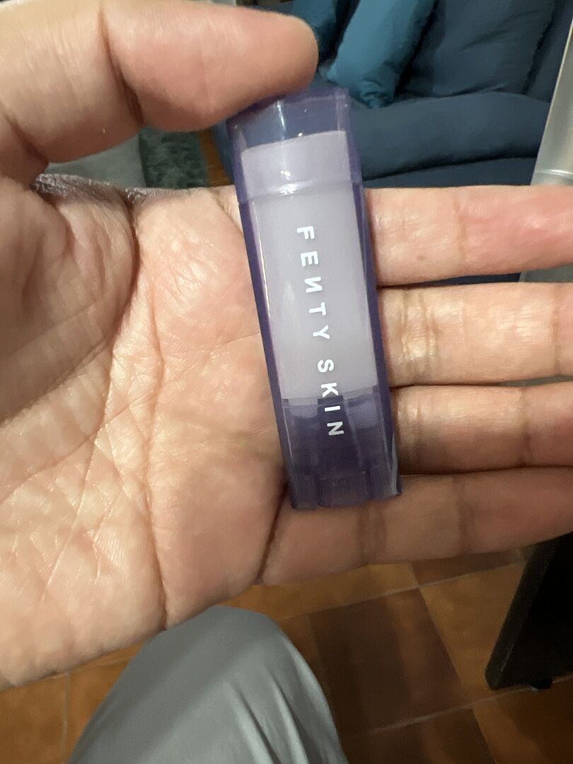 Fenty Beauty Lux Balm baume à lèvres coco hydratant