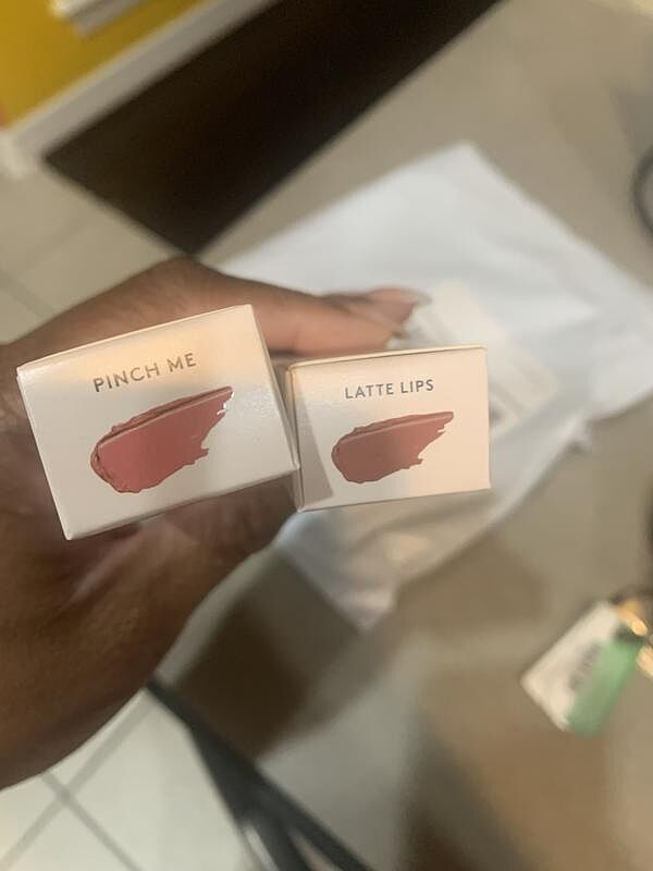 Fenty Beauty Pro Kiss'r baume à lèvres Latte Lips 12 ml