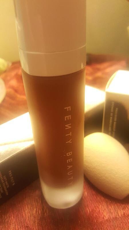 Fenty Beauty Precision Sponge 100 Éponge maquillage sans latex