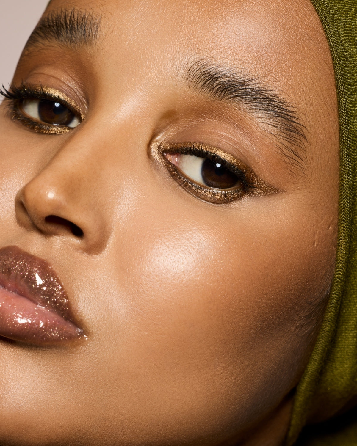Fenty Beauty Flypencil Crayon Eyeliner Puppy Eyez 0,3 g Irisé