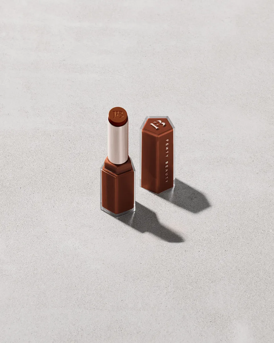 Fenty Beauty Gloss Bomb Stix gloss Hot Chocolit bordeaux 3,6 g