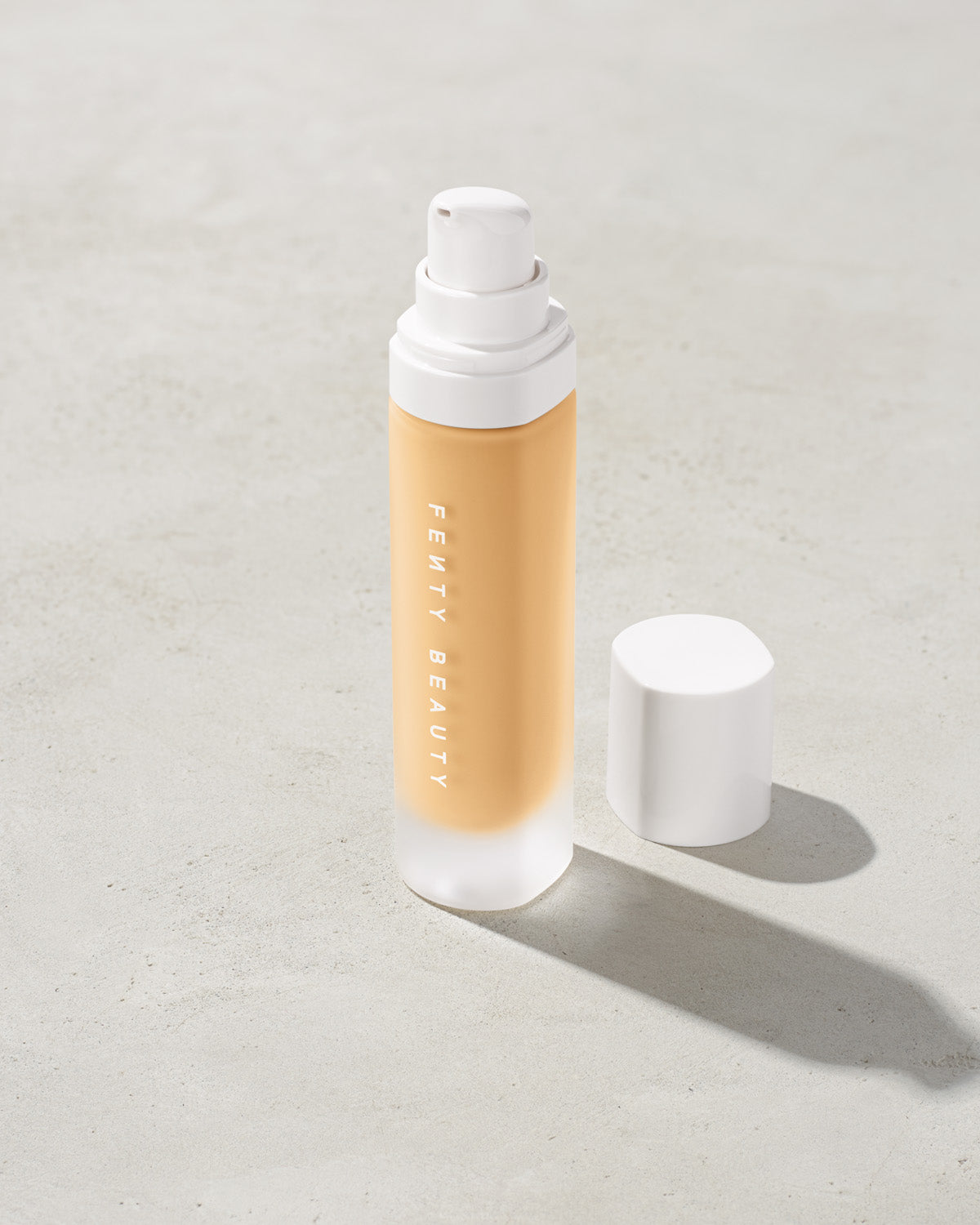 Fenty Beauty Pro Filt'r fond de teint 140 fini mat