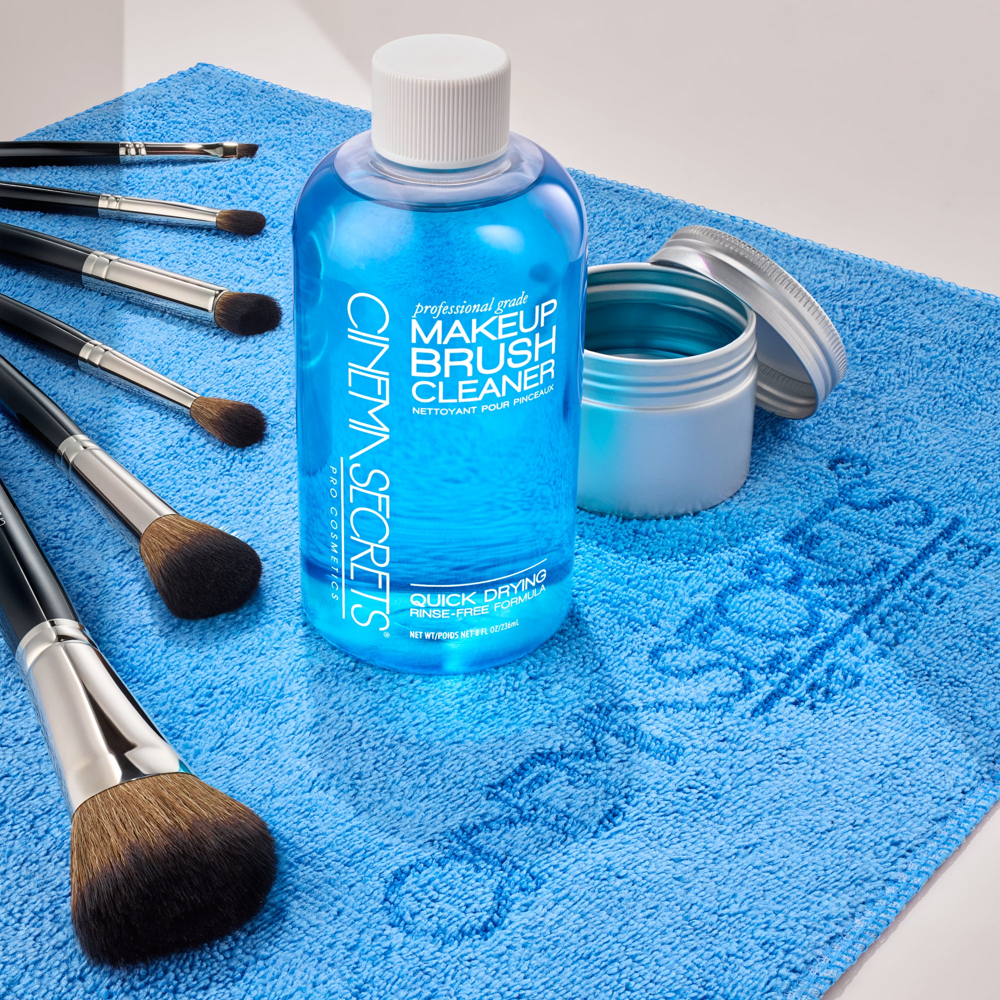 Cinema Secrets nettoyant pinceaux vanille bleue 2oz