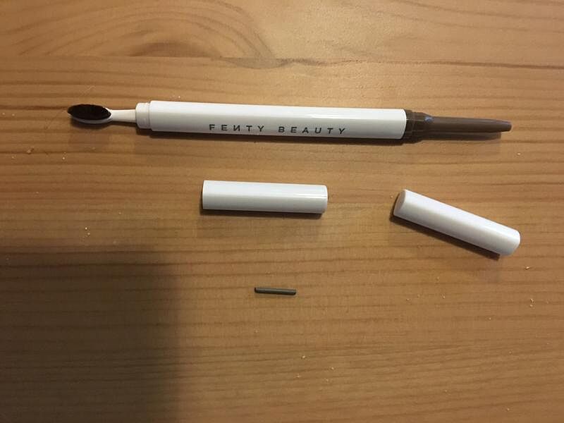 Fenty Beauty Brow MVP crayon sourcils deep black 0,07 g waterproof