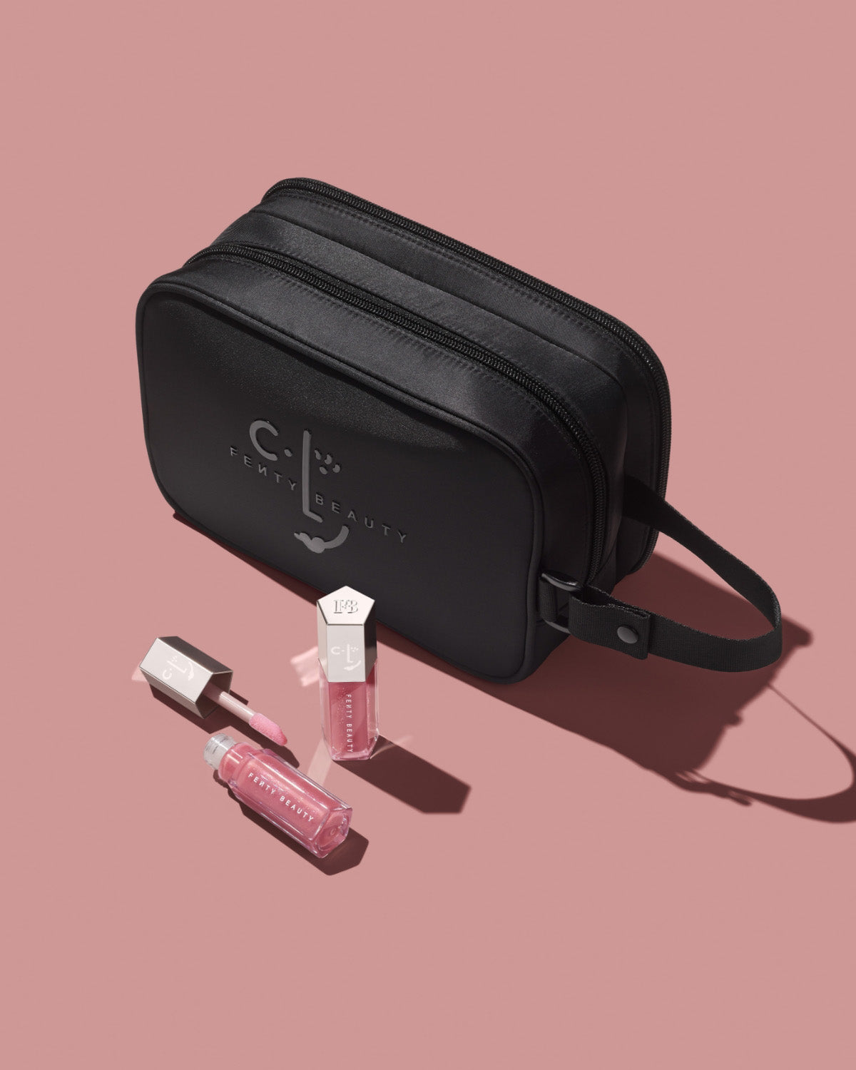 Fenty Beauty CLF trousse maquillage noire édition exclusive