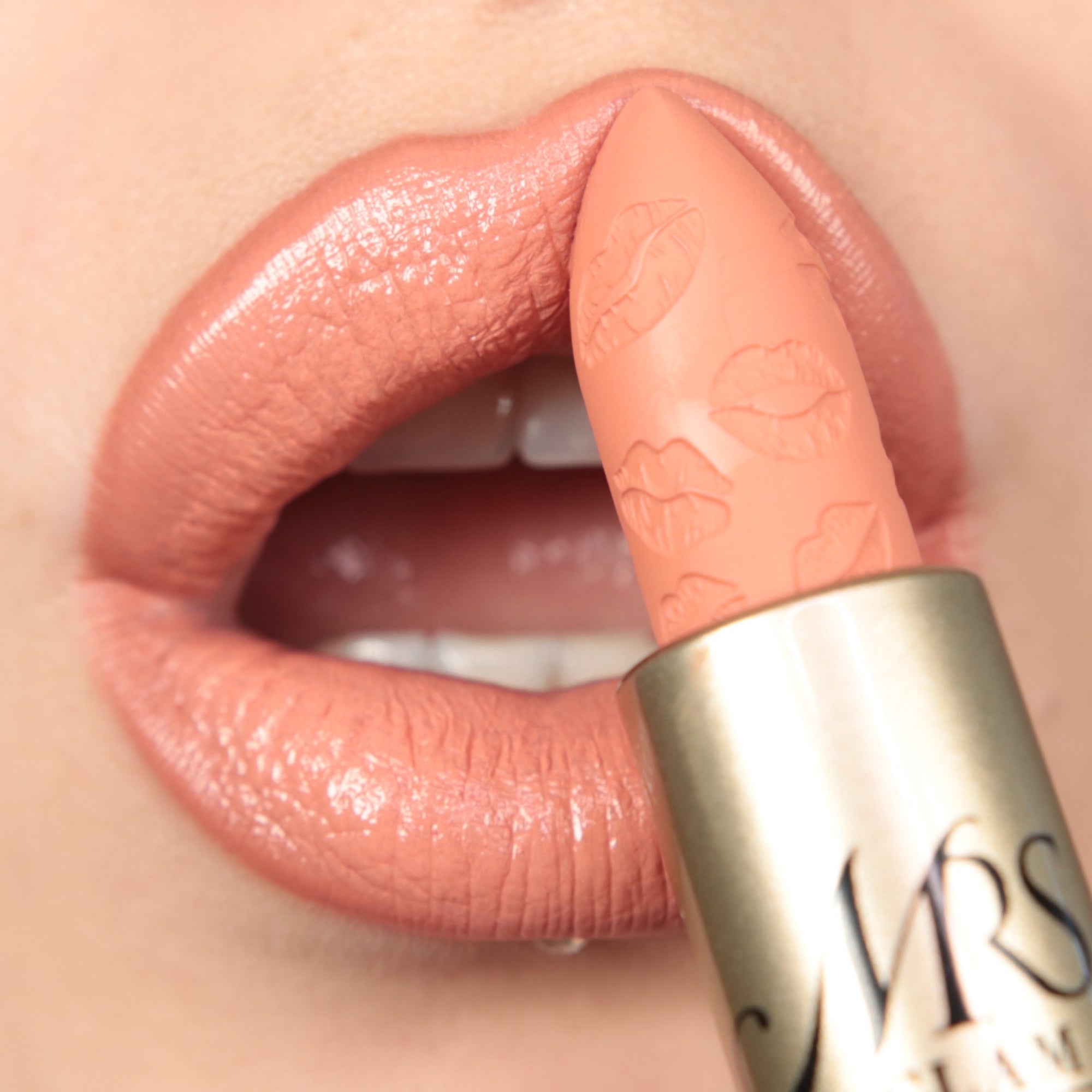 Mrs Glam Mrs Kisses trio lèvres Rose liner rouge gloss