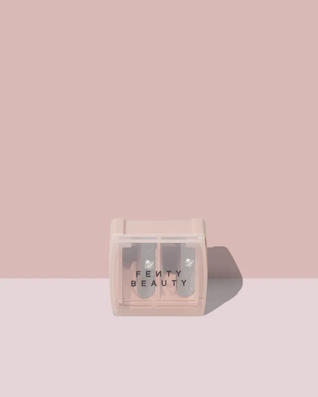 Fenty Beauty Trace'd Out taille-crayon double précision