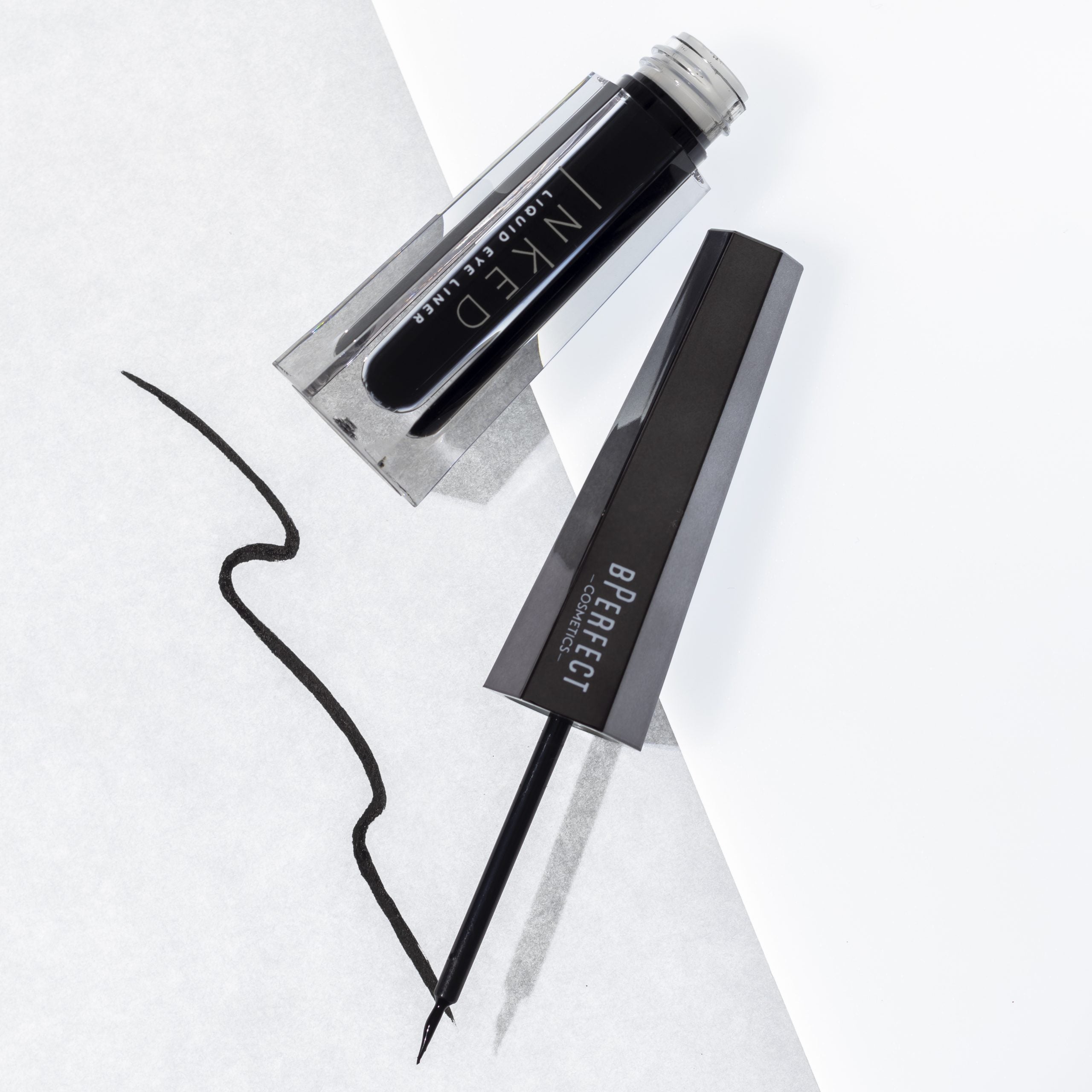 BPerfect Inked Eyeliner liquide noir mat 3 ml tenue longue