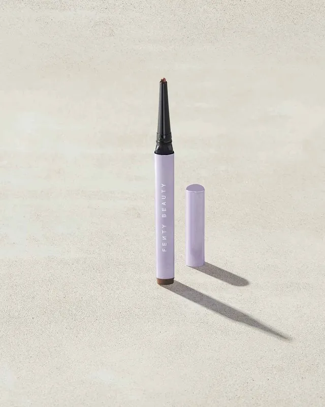 Fenty Beauty Flypencil Crayon Eyeliner Space Cookie 0,3 g shimmer