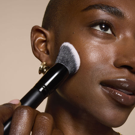 E.L.F. Smooth Swipe Pinceau fond de teint liquide biseauté