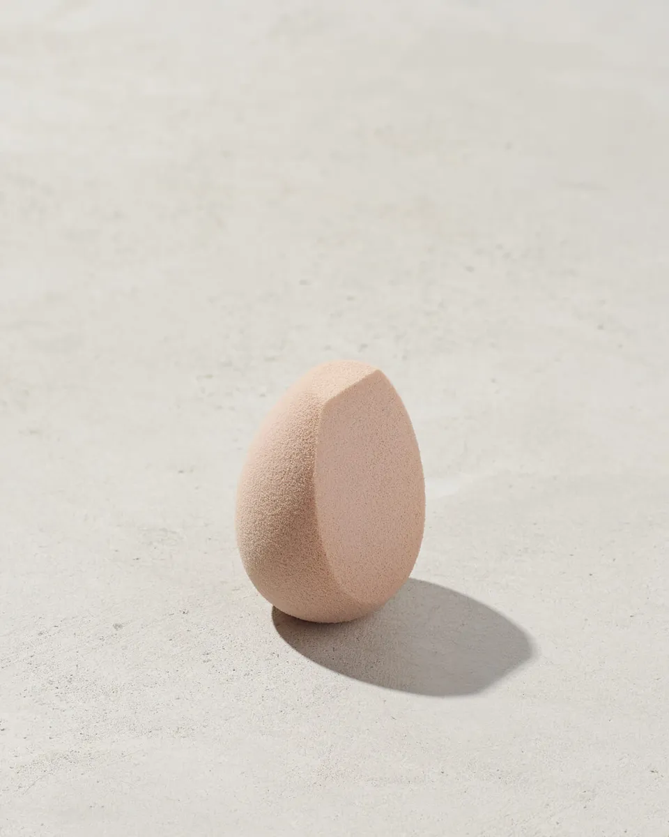 Fenty Beauty Precision Sponge 100 Éponge maquillage sans latex