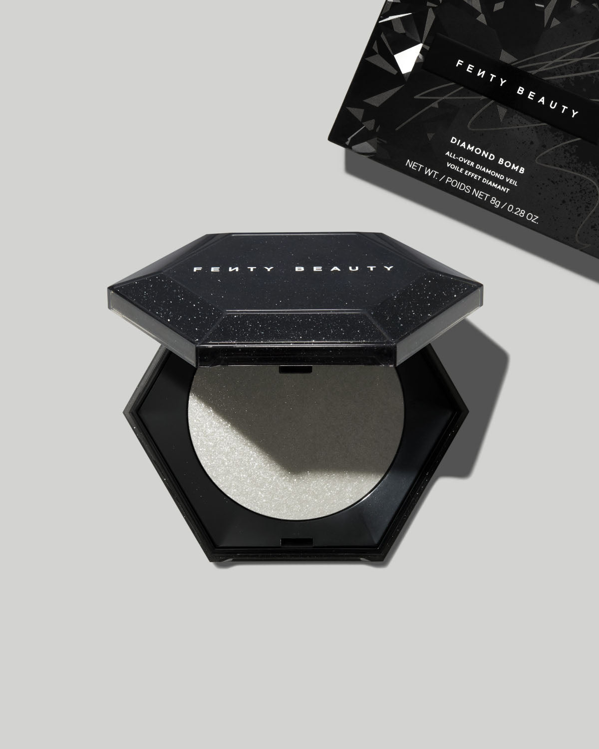 Fenty Beauty Diamond Bomb highlighter Carats Midnight 8 g