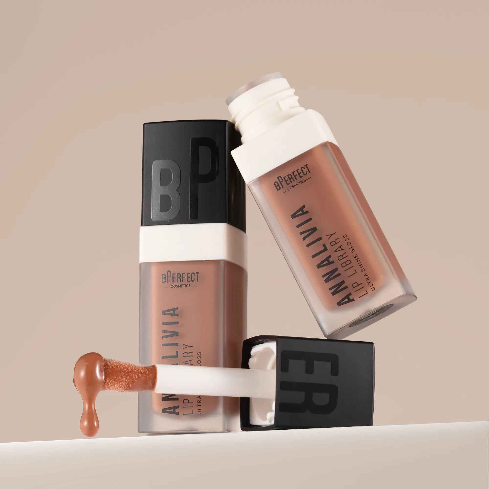 BPerfect Lip Library gloss McGiv 10 ml nude caramel