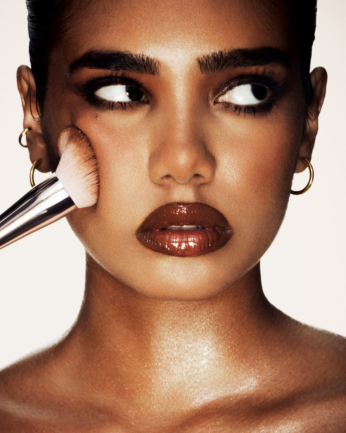 Fenty Beauty Pinceau 185 Crème Biseauté Application Précise