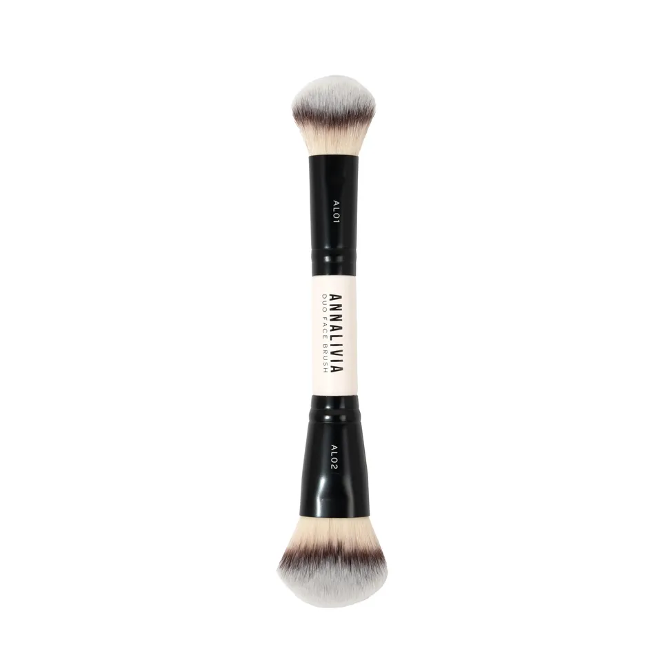 BPerfect x Annalivia Duo Face Brush pinceau visage double
