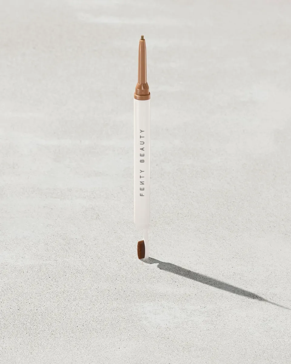 Fenty Beauty Brow MVP crayon sourcils medium blonde 0,07 g waterproof