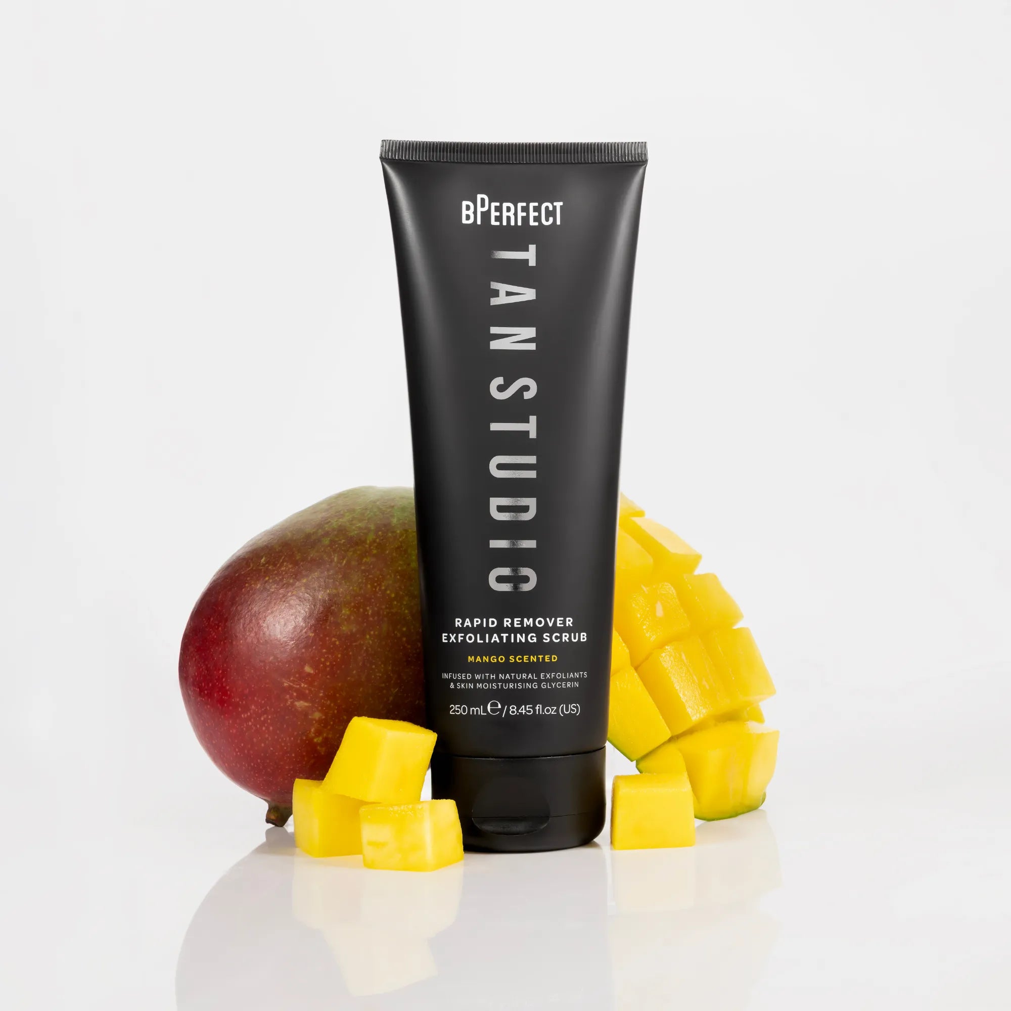 BPerfect Tan Studio gommage exfoliant mangue 250ml