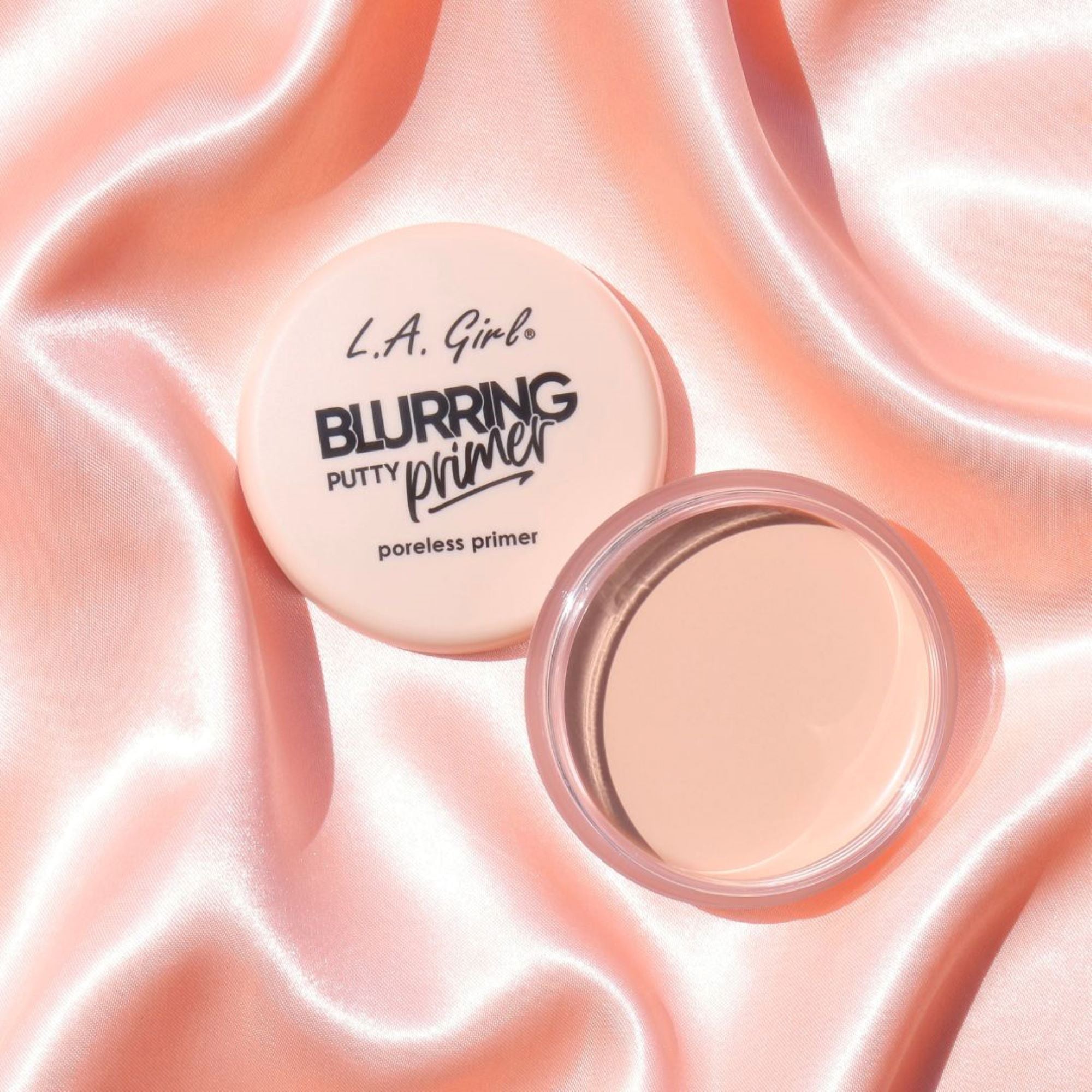 L.A. Girl Blurring Putty GFP199 Translucent base teint mate