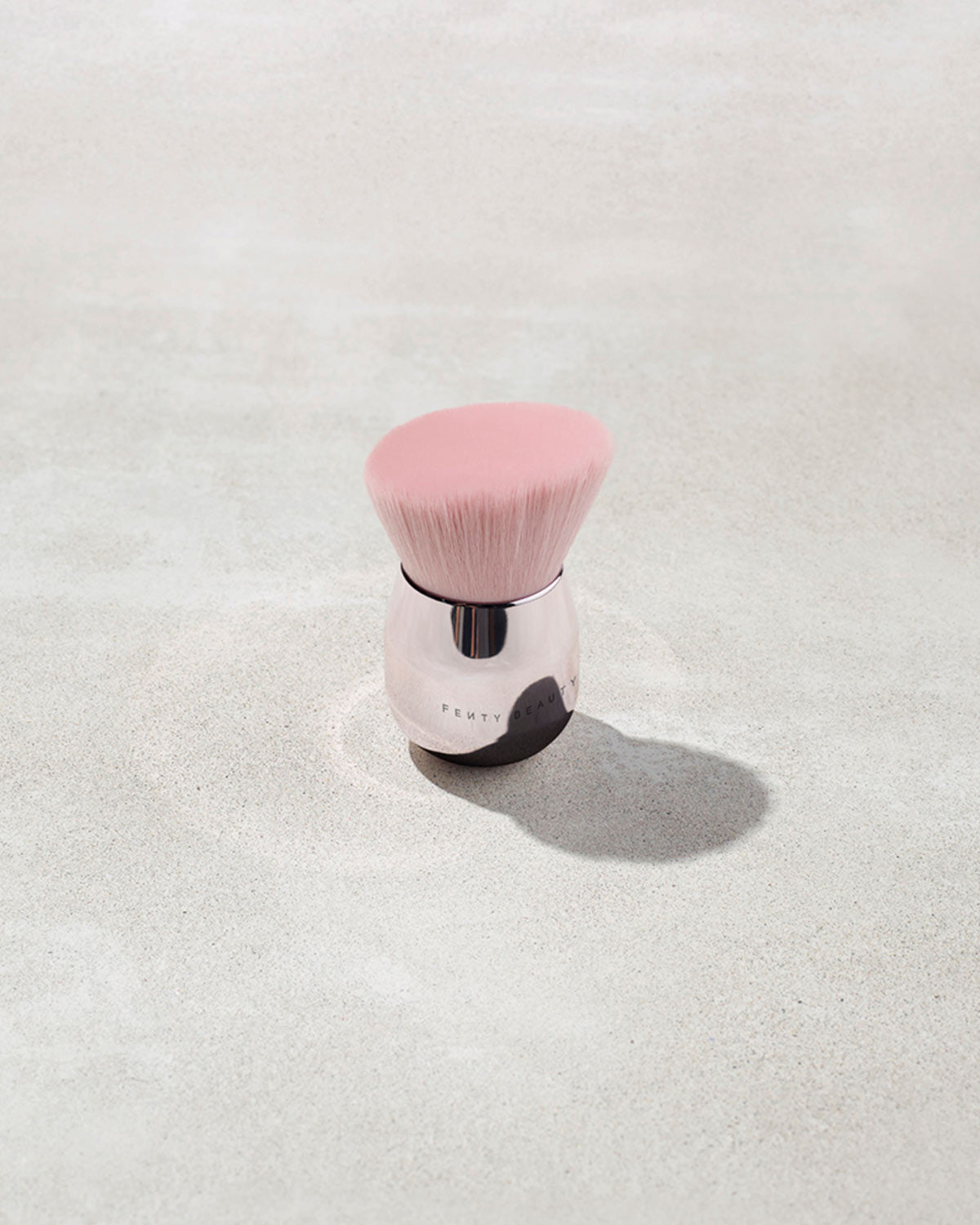 Fenty Beauty Brushes + Tools Pinceau Kabuki 160 Visage Corps