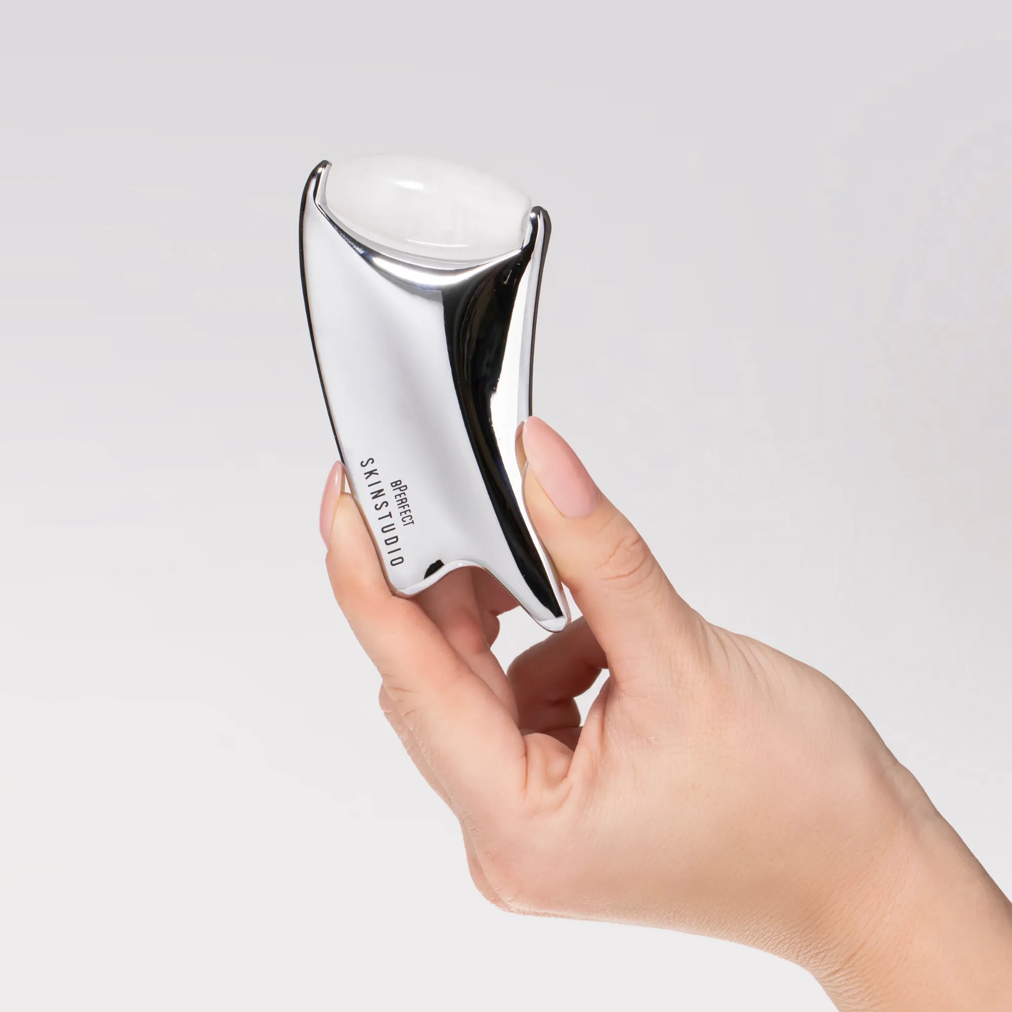 BPerfect Skin Studio Gua Sha Jade Roller outil visage massage