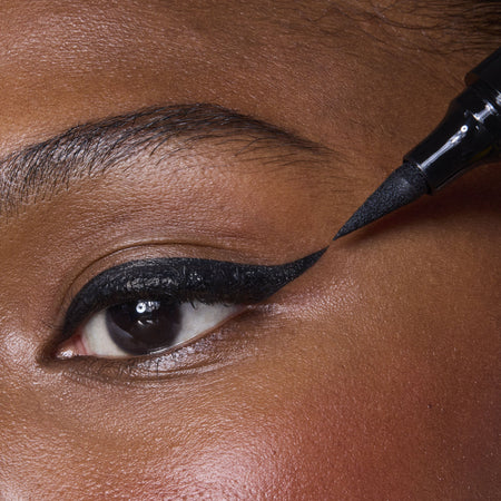 e.l.f. Wide Glide Eyeliner Pen feutre noir intense