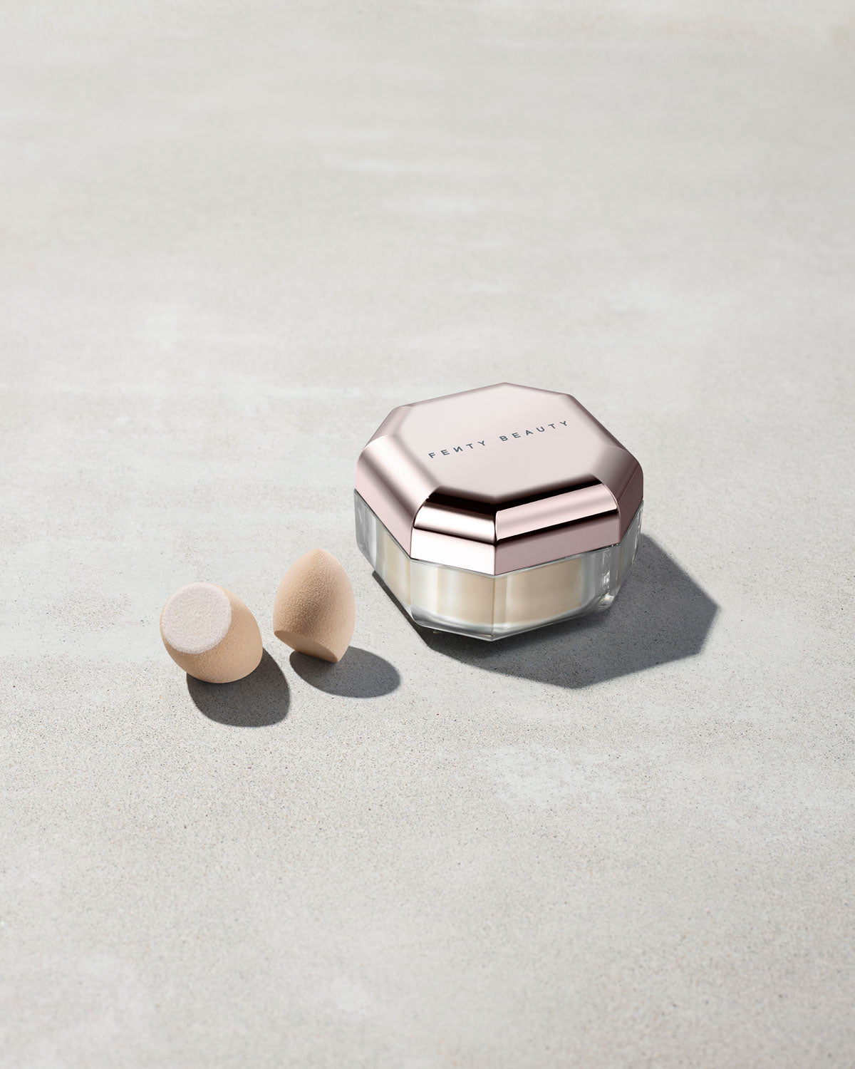 Fenty Beauty Lil Precision éponge maquillage duo 105 mini