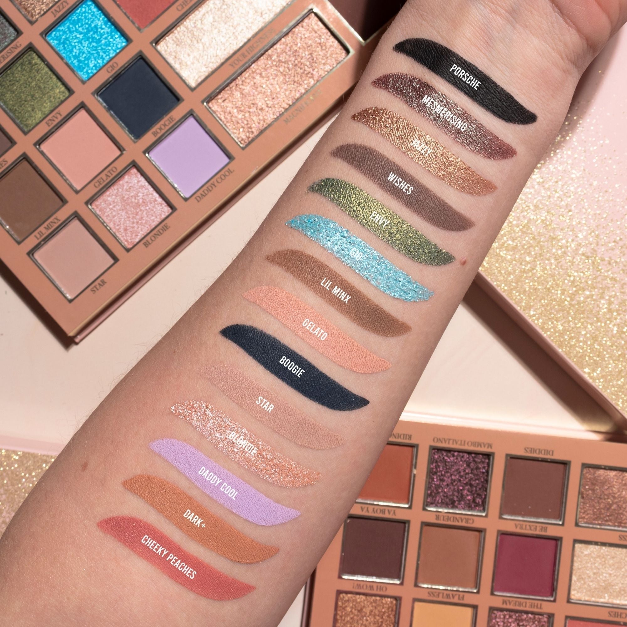Mrs Glam Magnificent Palette Yeux et Teint 28 Teintes 48 g