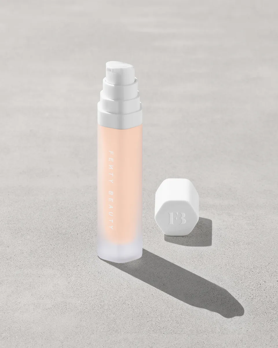 Fenty Beauty Soft'lit fond de teint lumineux 110 32 ml