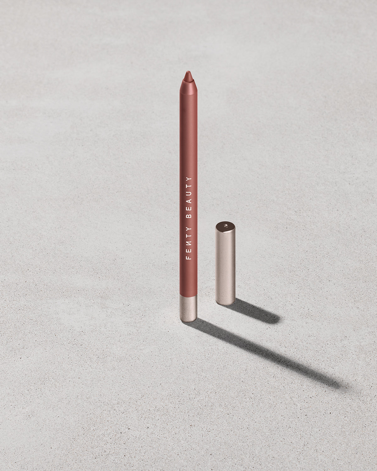 Fenty Beauty Trace'd Out crayon lèvres Satin Panty waterproof