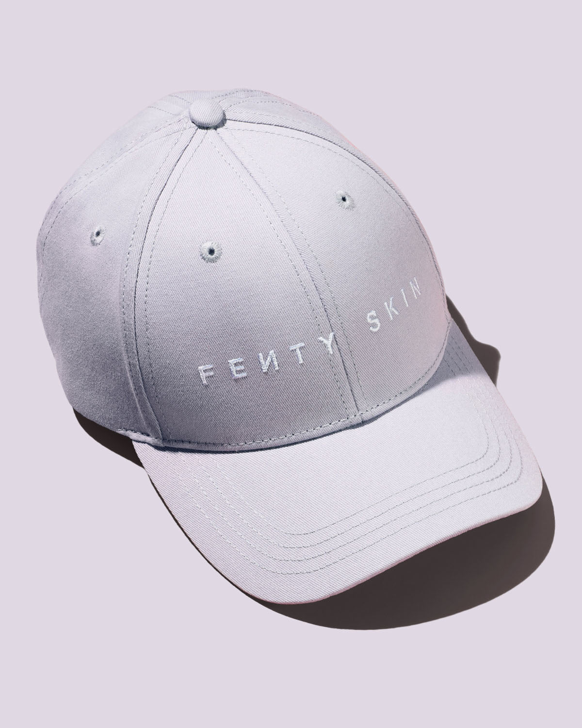 Fenty Skin casquette baseball logo brodé taille réglable