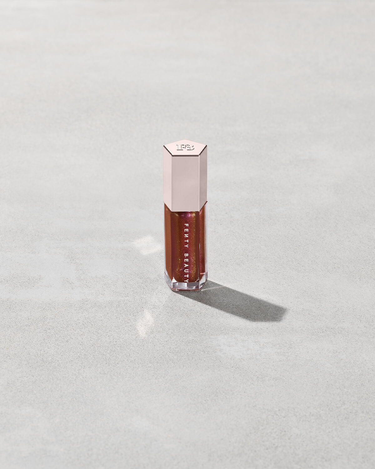 Fenty Beauty Gloss Bomb Hot Chocolit Fantasy 9 mL shimmer