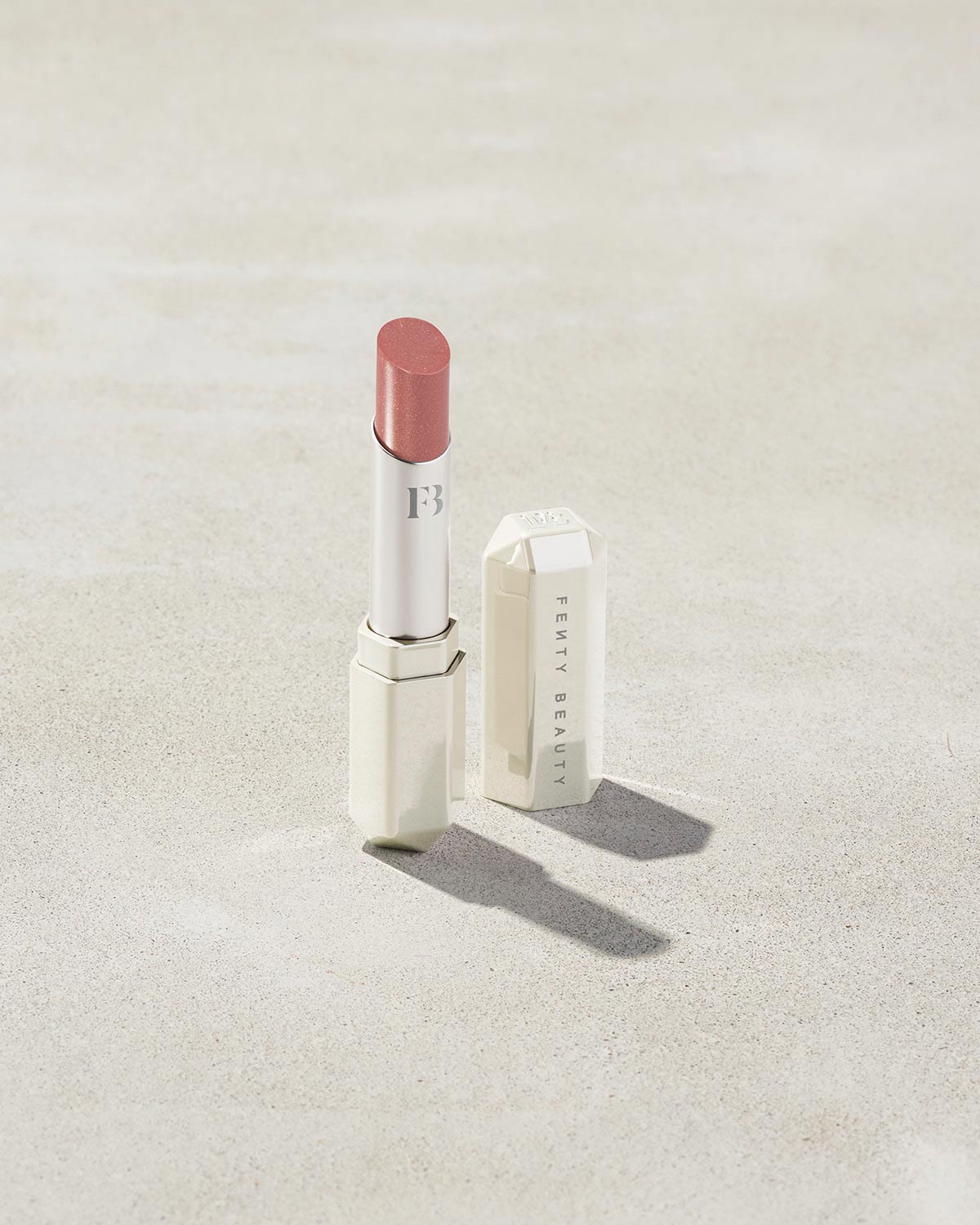 Fenty Beauty Slip Shine rouge à lèvres Glazed 2,8 g brillant