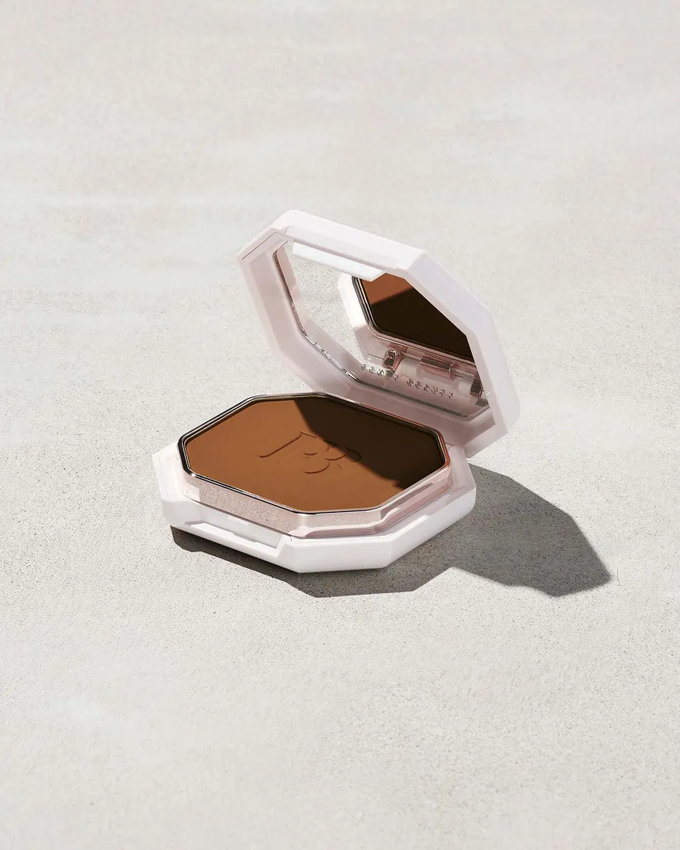 Fenty Beauty Pro Filt'r fond de teint poudre #400 9,1 g fini mat