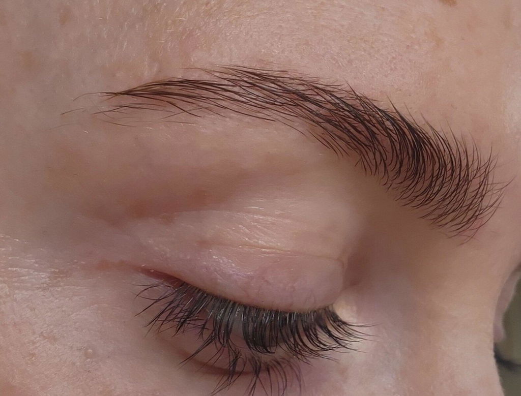 BPerfect x Annalivia Brow Muse Gel sourcils transparent 7 ml