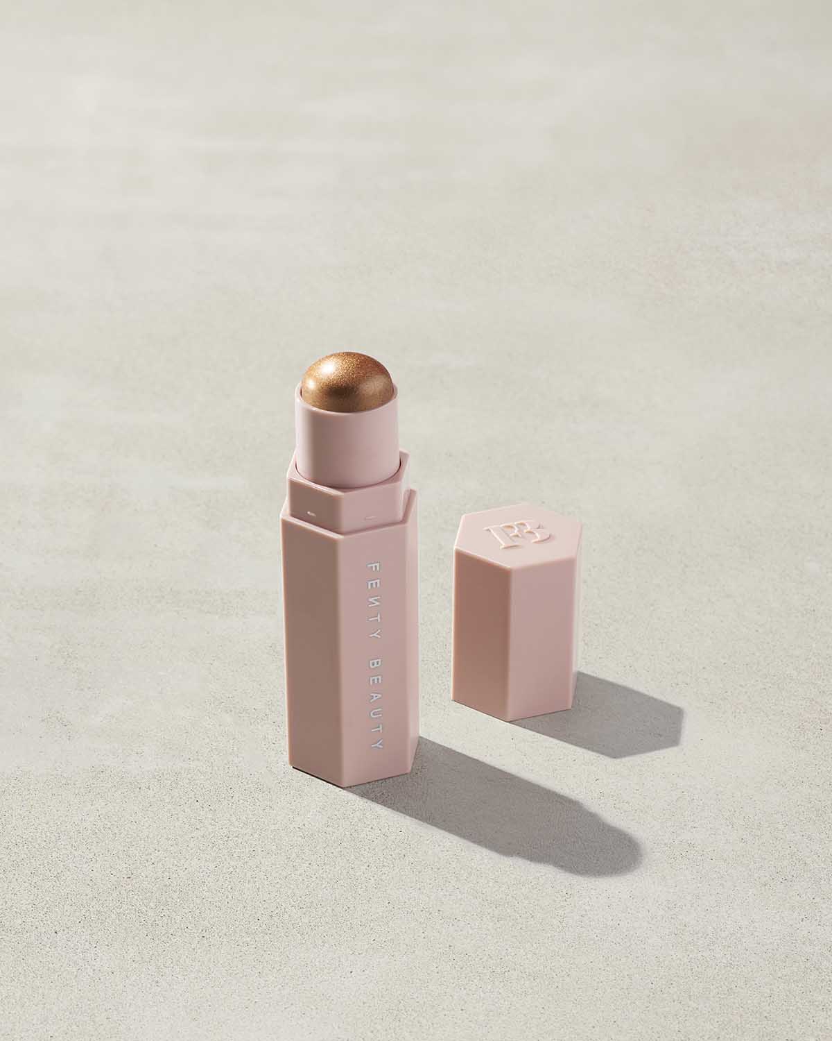 Fenty Beauty Match Stix Stick highlighter Crown'd cuivré