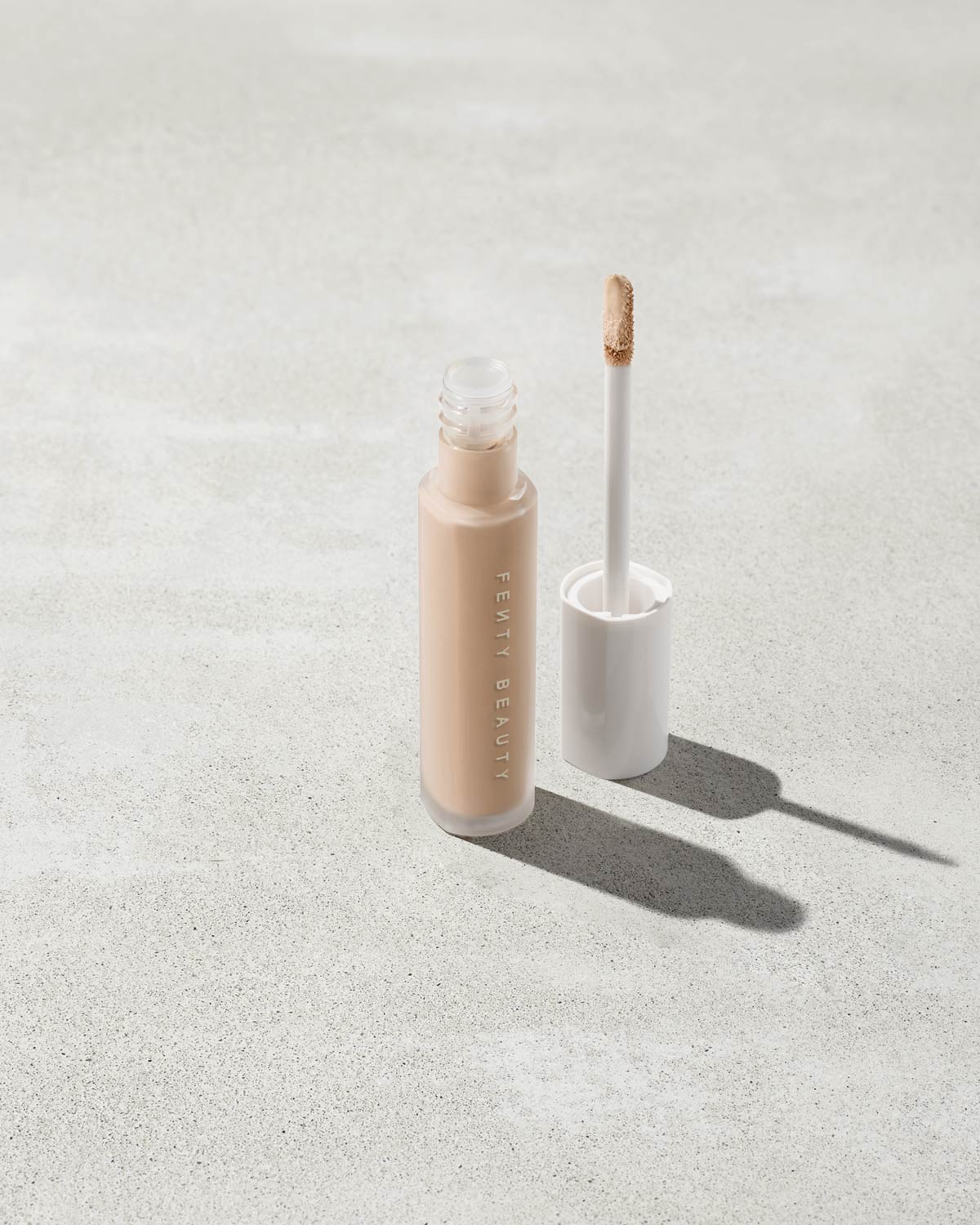 Fenty Beauty Pro Filt'r Instant Retouch Concealer #200 correcteur 8 ml mat