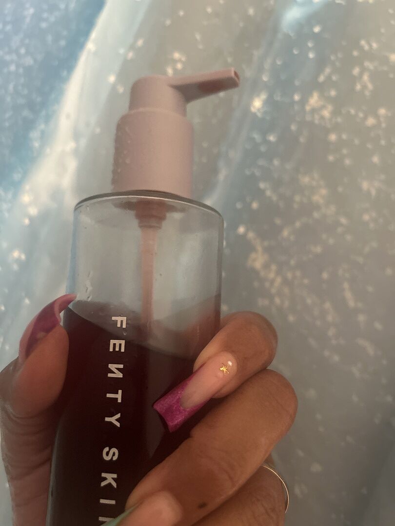 Fenty Beauty Cleanser Cherry Dub Gel Nettoyant 185 ml Éclat