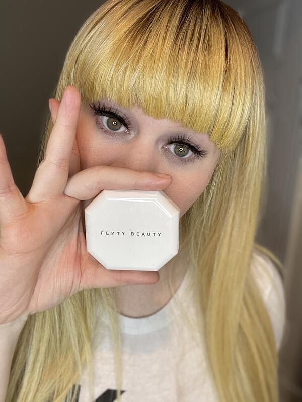 Fenty Beauty Pro Filt'r Soft Matte fond de teint poudre #100 clair