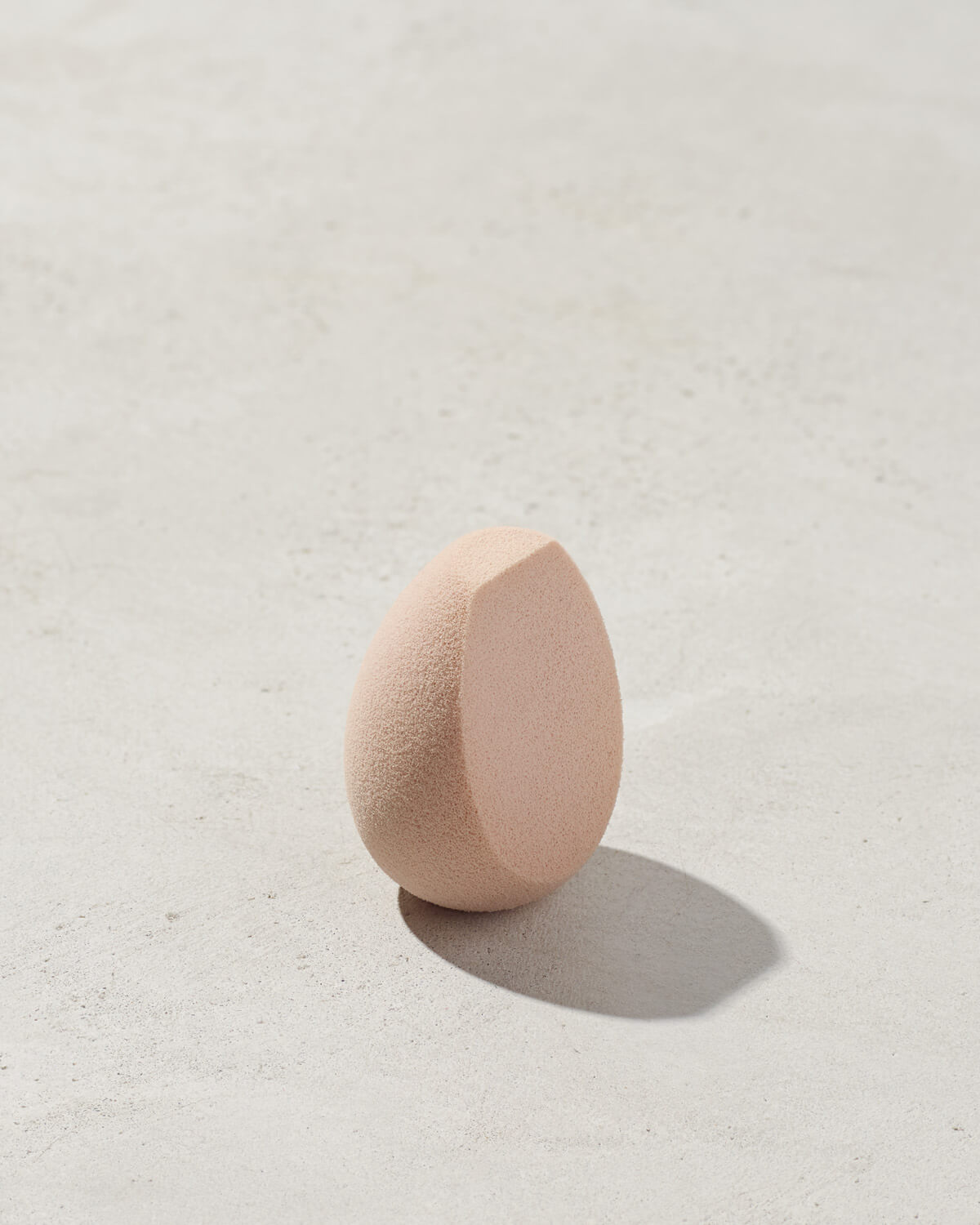 Fenty Beauty Precision Sponge 100 Éponge maquillage sans latex