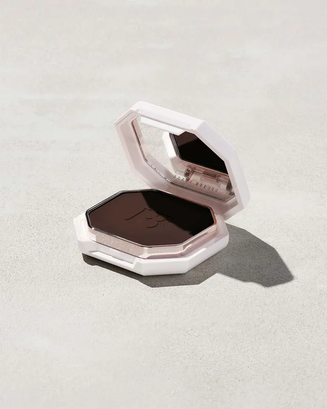 Fenty Beauty Pro Filt'r Soft Matte fond de teint poudre #498 foncé